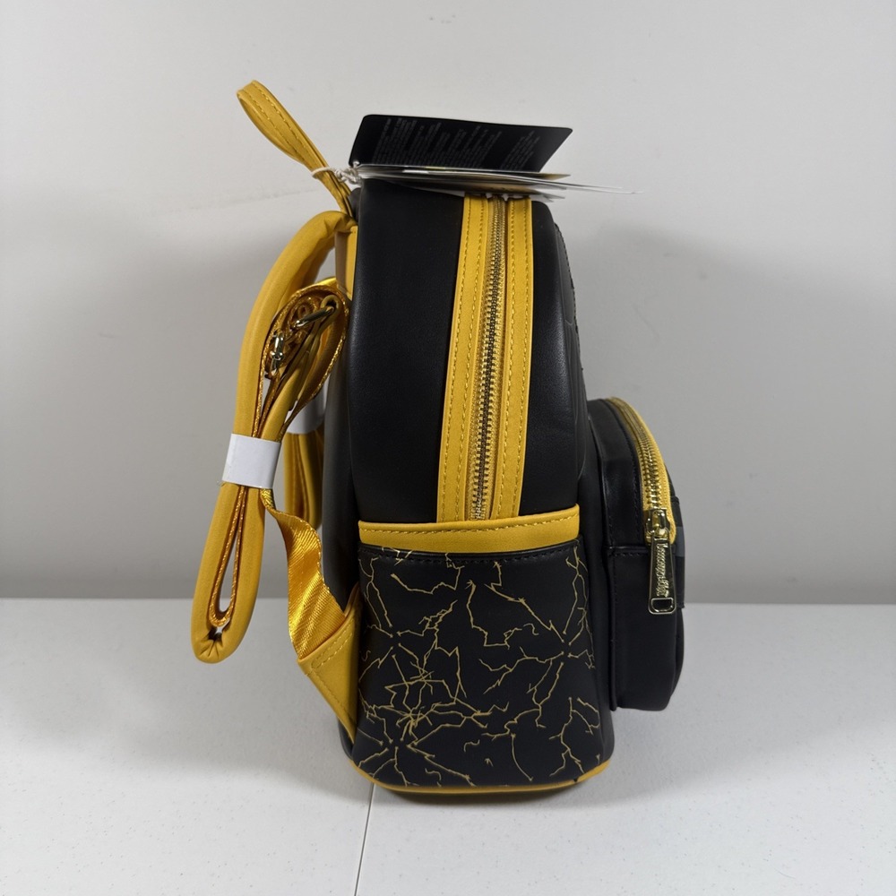 Loungefly DC Comics Black Adam Light Up Cosplay Mini Backpack Brand New With Tag - Picture 4 of 6